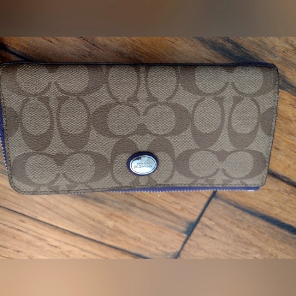 Coach wallet